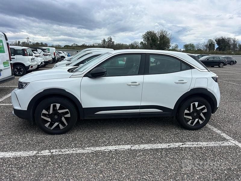 Usata Opel Mokka-e Elegance 56 kW (77 CV) 2023 Bianco SUV