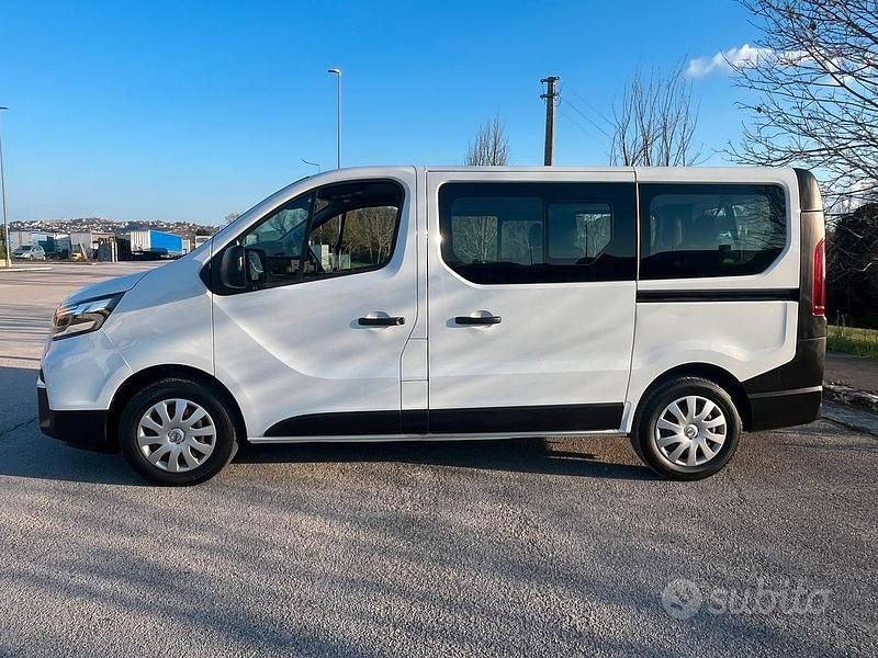 Usata Nissan Primastar 150 CV (110 kW) 2022 Monovolume