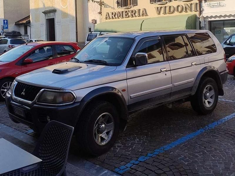 Usata Mitsubishi Pajero Sport 116 CV (85 kW) 2004 Argento SUV