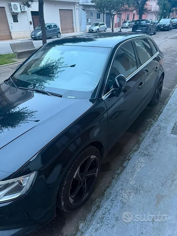 Gebraucht Audi A3 116 PS (85 kW) 2019 Schwarz Limousine