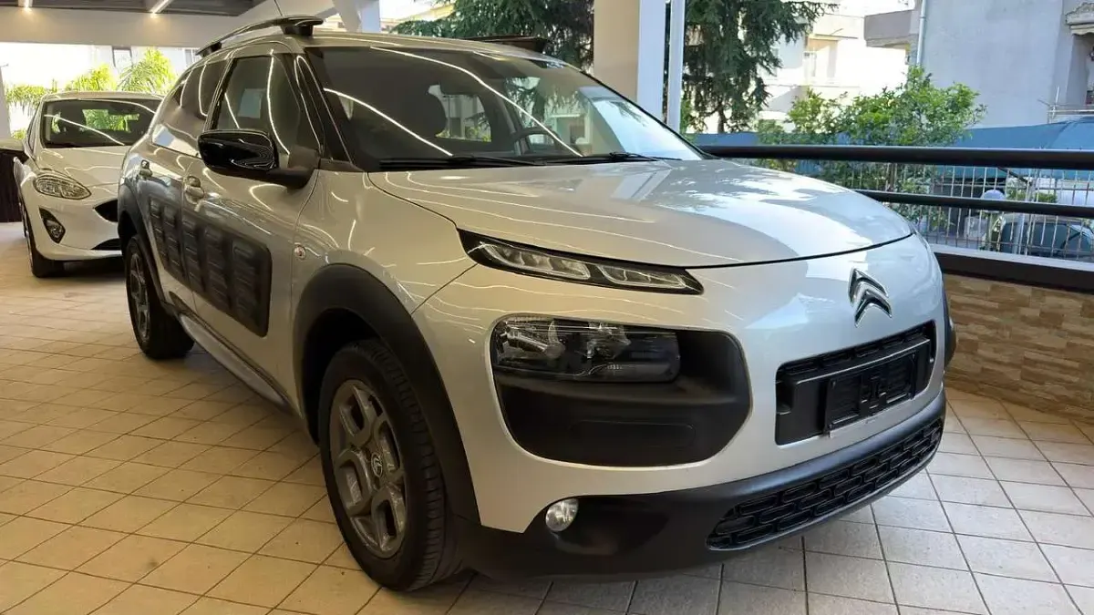Usata Citroën C4 Cactus PureTech 110 CV (80 kW) 2016 Grigio Utilitaria