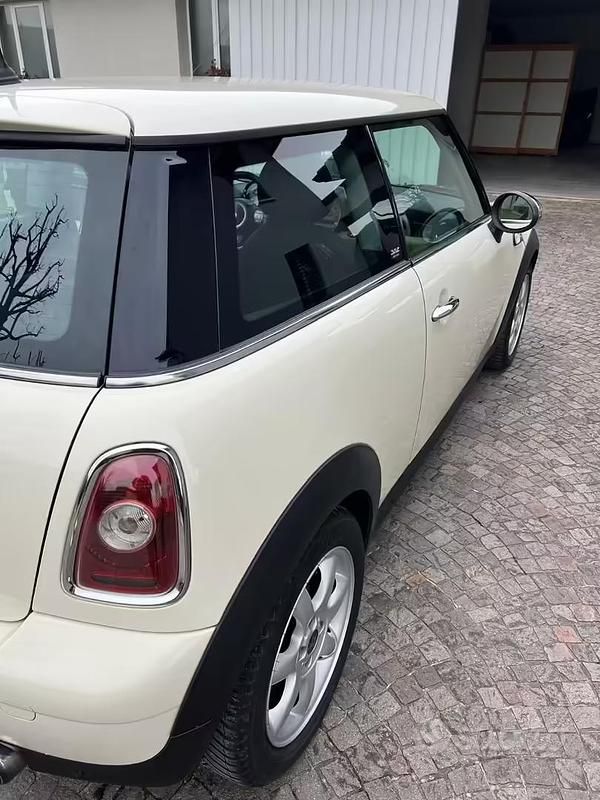 Usata Mini ONE 95 CV (69 kW) 2009 Bianco Utilitaria