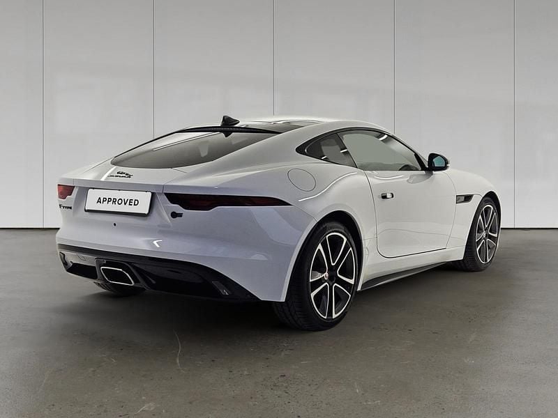 Usata Jaguar F-Type R-Dynamic 300 CV (220 kW) 2022 Bianco Coupé