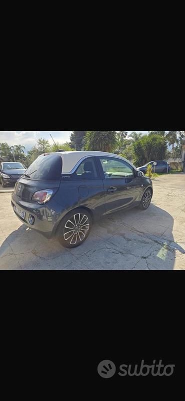 Usata Opel Adam 70 CV (51 kW) 2017 Nero Utilitaria