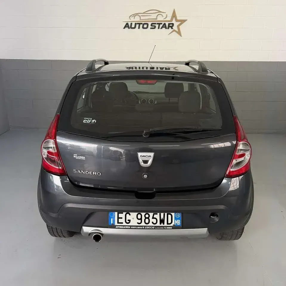 Usata Dacia Sandero Stepway 84 CV (61 kW) 2011 Other Berlina
