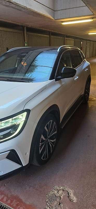 Usata Renault Austral Iconic 131 CV (96 kW) 2023 Bianco SUV