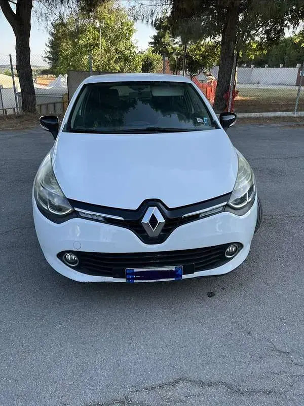 Usata Renault Clio IV 75 CV (55 kW) 2016 Bianco Berlina