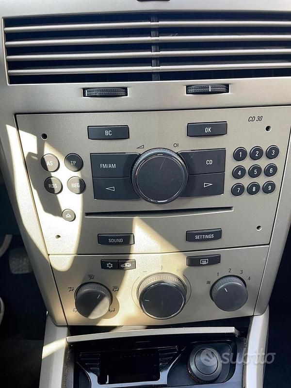 Usata Opel Astra 2007 Grigio Berlina