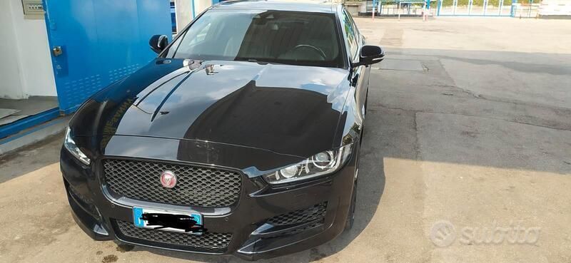 Usata Jaguar XE 180 CV (132 kW) 2015 Nero Berlina