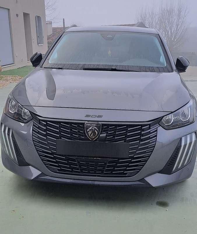 Usata Peugeot 208 Allure 101 CV (74 kW) 2024 Grigio Utilitaria