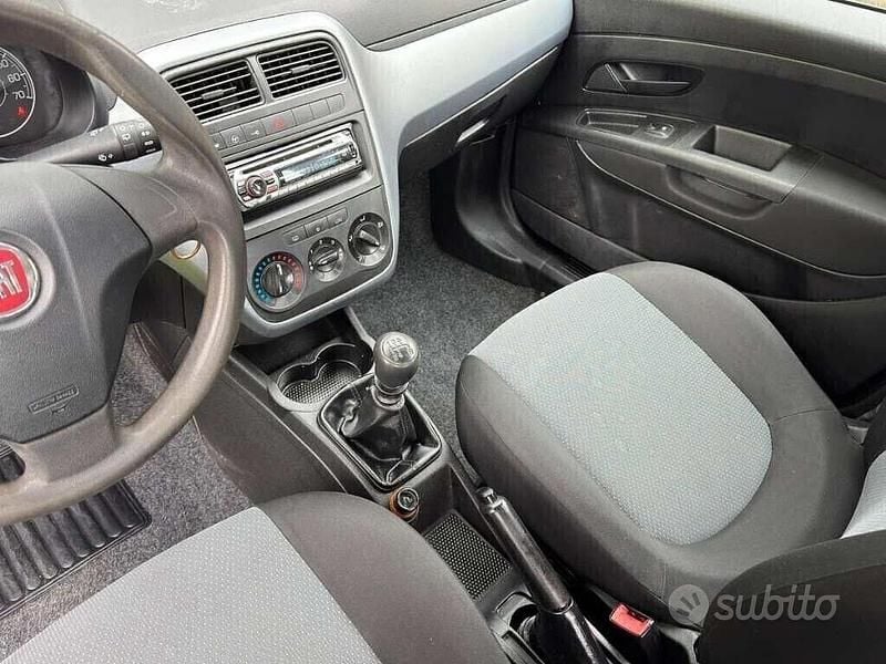 Brugt Fiat Punto Classica 60 HK (44 kW) 2010 Blå Hatchback