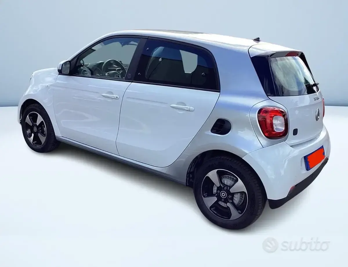 Usata Smart ForFour Electric Drive 41 kW (56 CV) 2020 Bianco Utilitaria