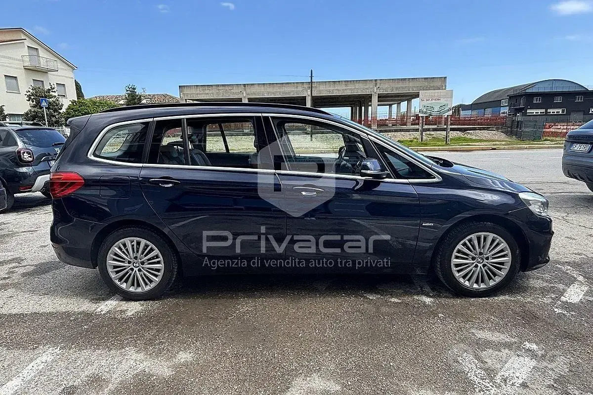 Usata BMW 216 Gran Tourer Luxury Line 116 CV (85 kW) 2016 Blu Monovolume