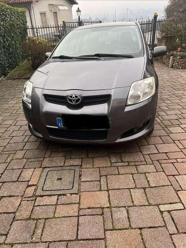 Usata Toyota Auris 124 CV (91 kW) 2007 Utilitaria