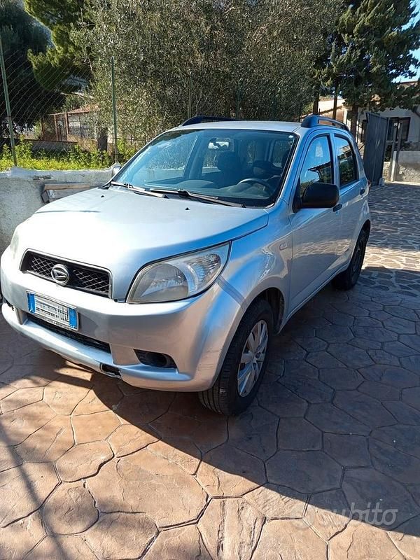 Usata Daihatsu Terios 2009 Grigio SUV