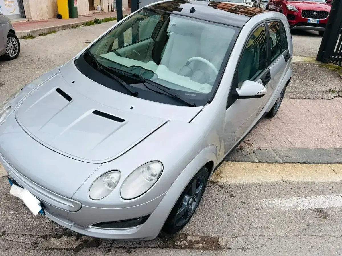 Usata Smart ForFour 50 CV (36 kW) 2004 Argento Utilitaria