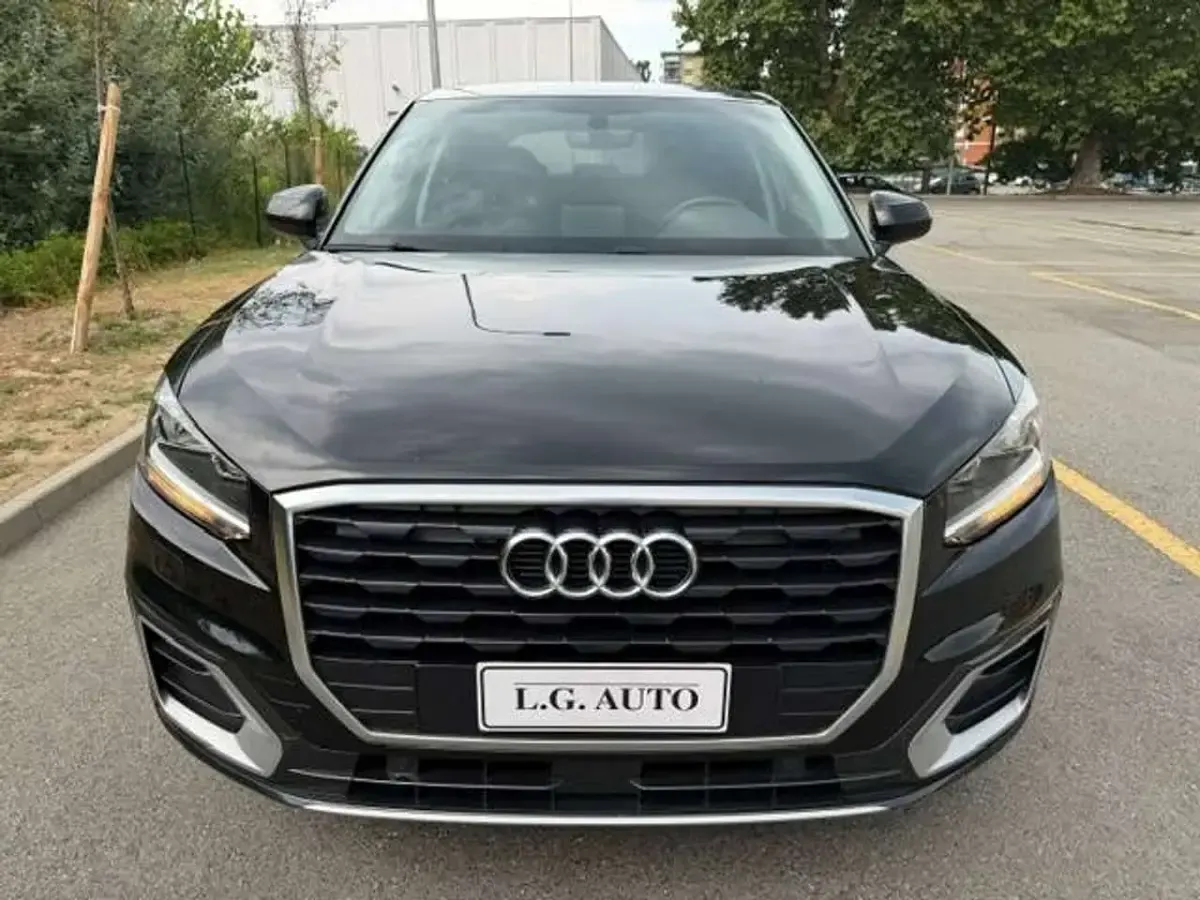 Usata Audi Q2 Business 116 CV (85 kW) 2019 Nero SUV