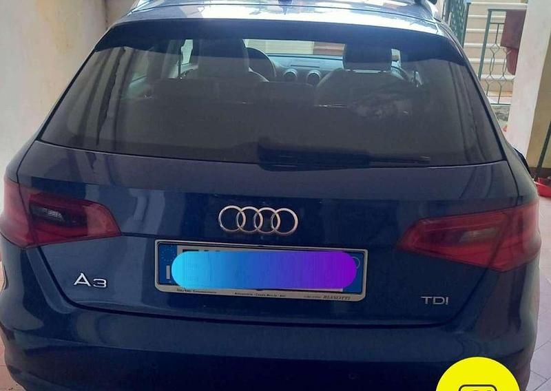 Usata Audi A3 Attraction 110 CV (80 kW) 2015 Blu/azzurro Berlina