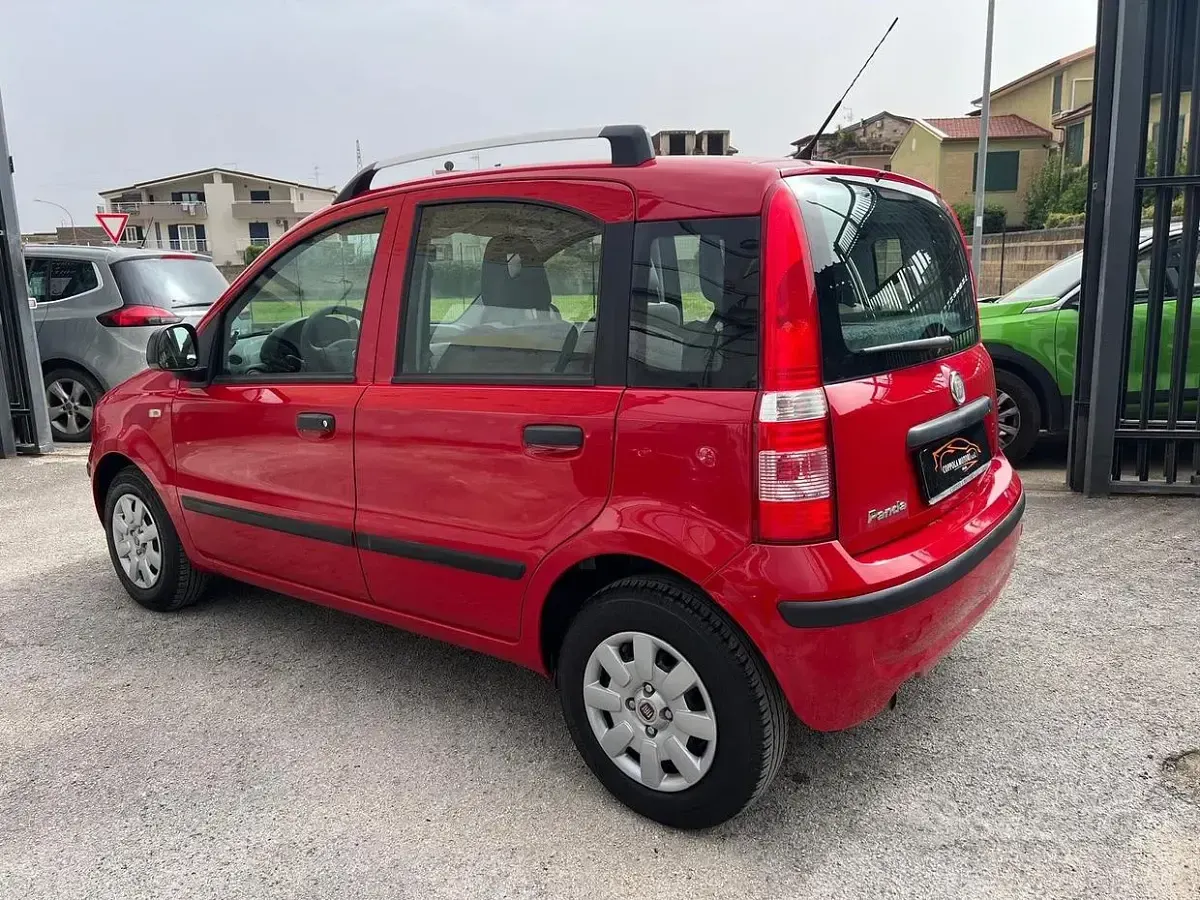 Usata Fiat Panda Dynamic 60 CV (44 kW) 2010 Rosso Utilitaria
