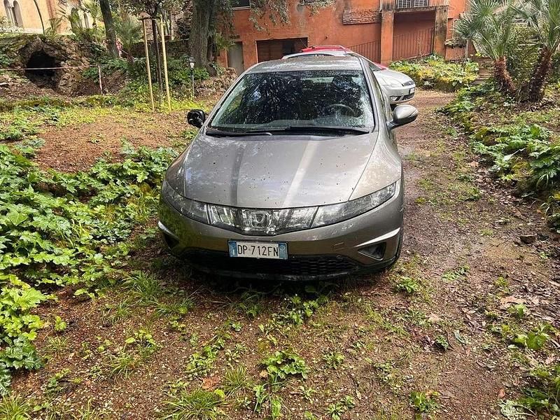 Usata Honda Civic Elegance 83 CV (61 kW) 2008 Berlina
