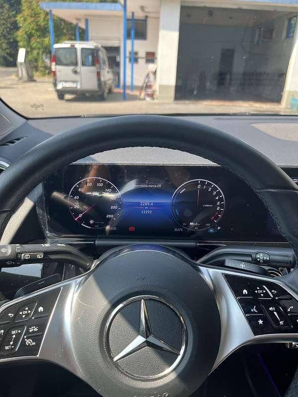 Usata Mercedes GLA250 Advanced 163 CV (119 kW) 2024 Blu/azzurro SUV