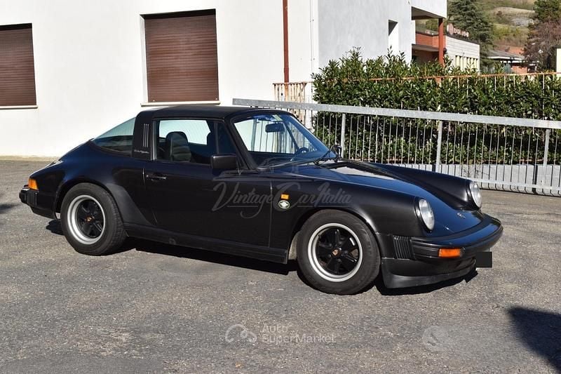 Usata Porsche 901 204 CV (150 kW) 1981 Nero Cabrio
