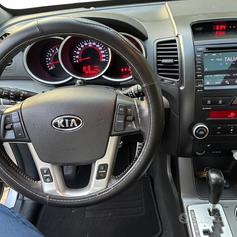 Usata Kia Sorento 197 CV (144 kW) 2012 Grigio SUV