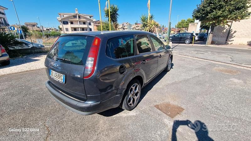 Usata Ford Focus S 90 CV (66 kW) 2007 Grigio Station wagon