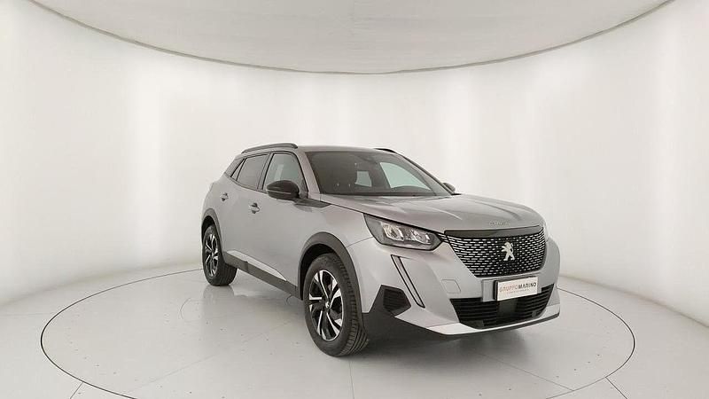 Usata Peugeot 2008 Allure 101 CV (74 kW) 2023 Grigio SUV