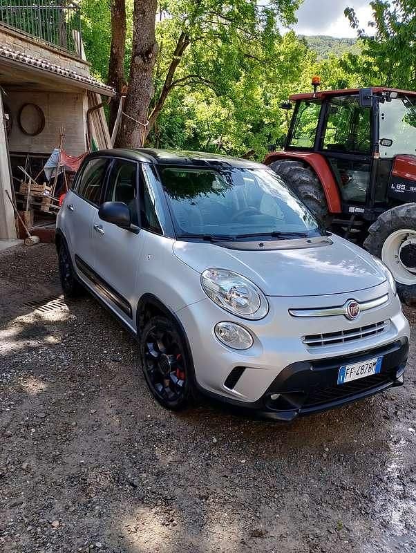 Usata 2016 Fiat 500L Trekking Monovolume | 8500 € (Buon prezzo) - Immagine 1/4