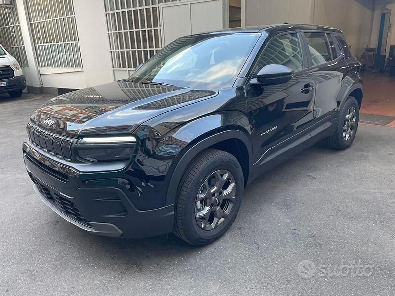 Nuova Jeep Avenger Longitude 101 CV (74 kW) 2025 Nero SUV