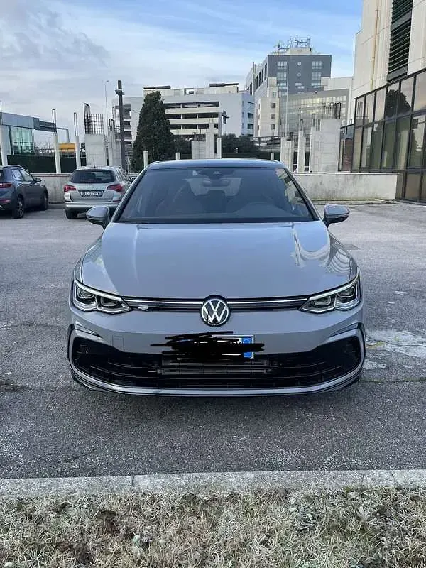 Usata VW Golf VIII R-line 150 CV (110 kW) 2023 Berlina