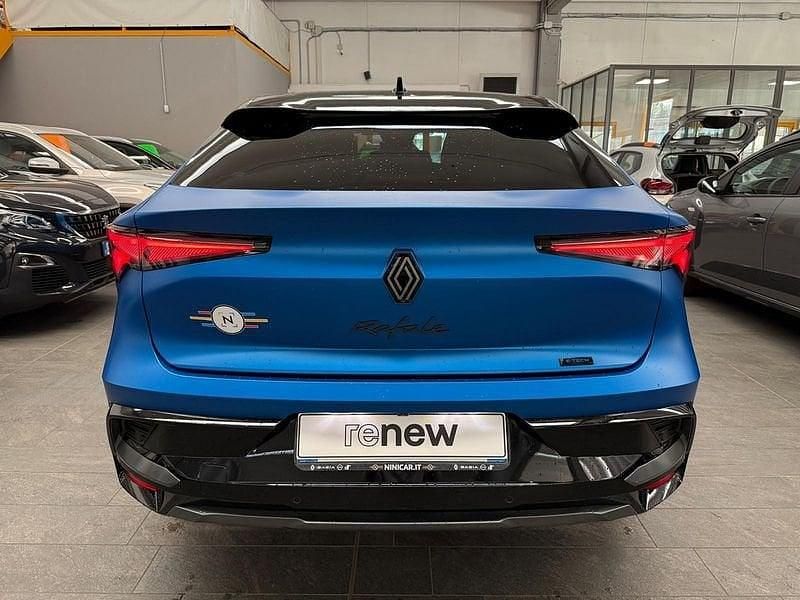 Usata Renault Rafale 300 CV (220 kW) 2024 Nero SUV