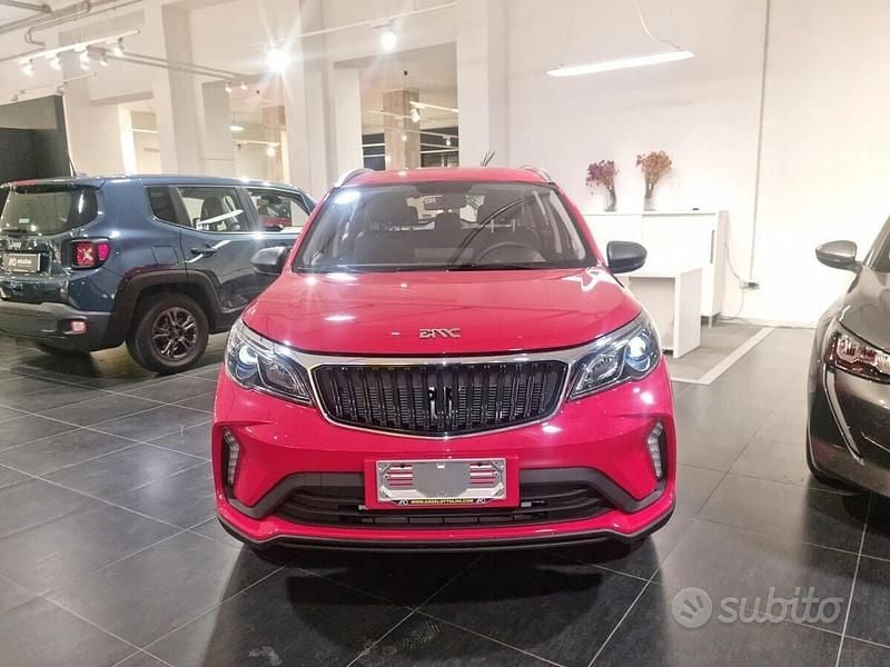 Nuova EMC QUATTRO 106 CV (77 kW) 2025 Rosso SUV