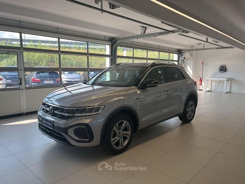 Nero Usata 2022 VW T-Roc R-line SUV | 26.490 € (Buon prezzo) - Immagine 1/4