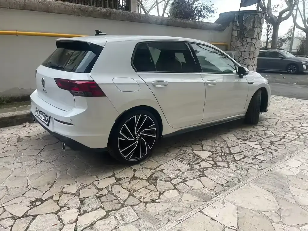 Usata VW Golf VIII GTI 245 CV (180 kW) 2021 Bianco Berlina