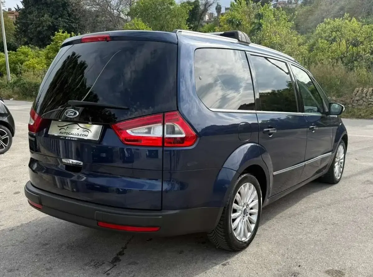 Usata Ford Galaxy Titanium 163 CV (119 kW) 2011 Blu/azzurro Monovolume