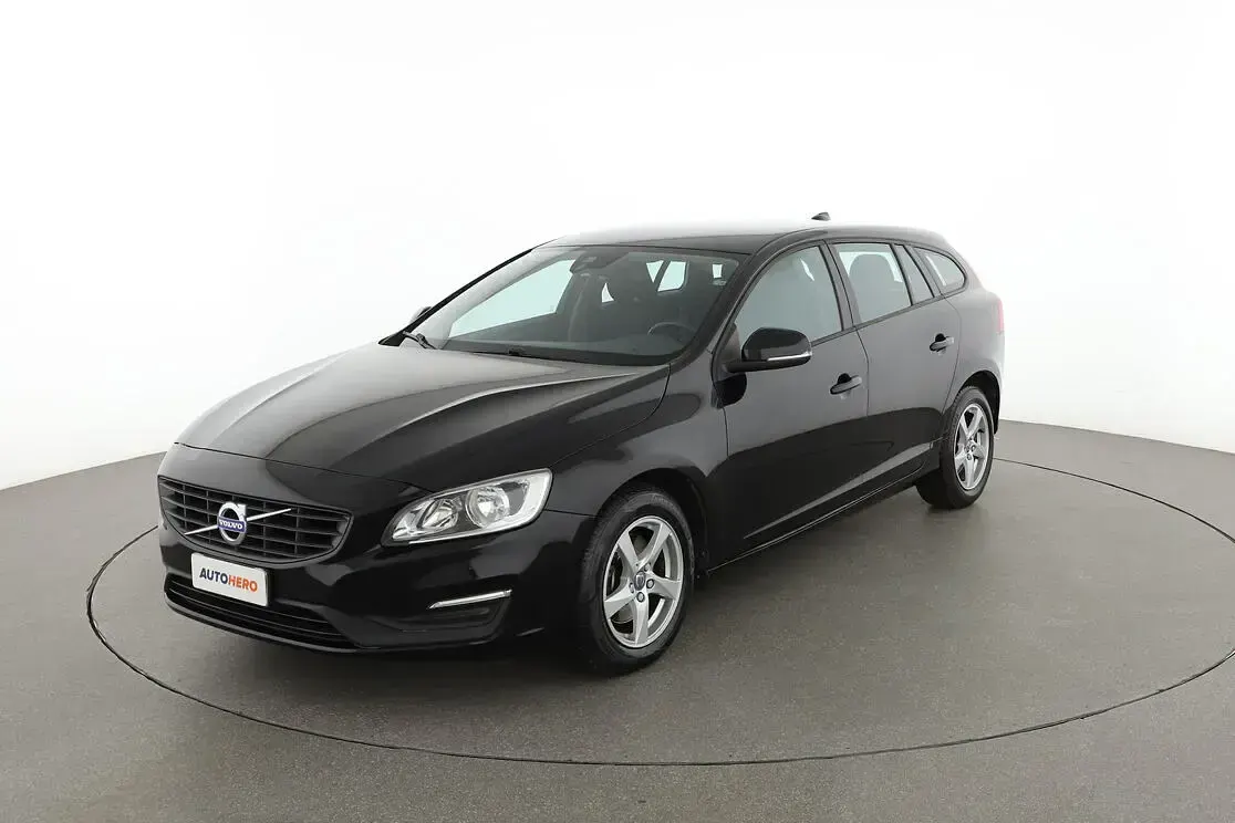 Usata Volvo V60 Kinetic 120 CV (88 kW) 2018 Station wagon