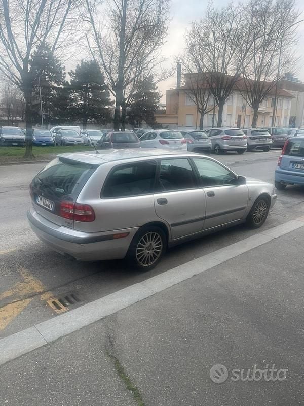 Usata Volvo V40 2003 Grigio Station wagon