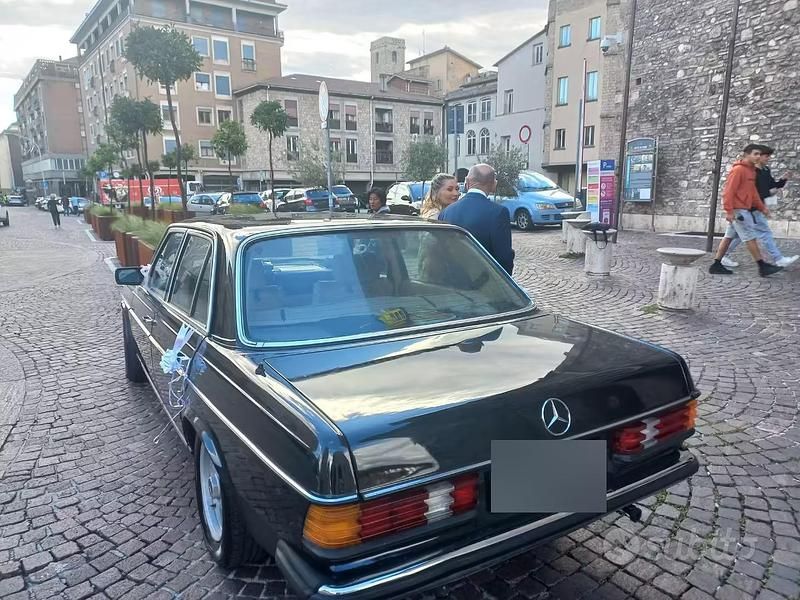 Usata Mercedes 200 1970