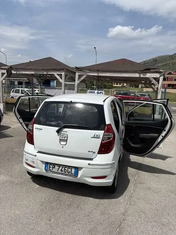 Usata Hyundai i10 Style 65 CV (47 kW) 2012 Utilitaria