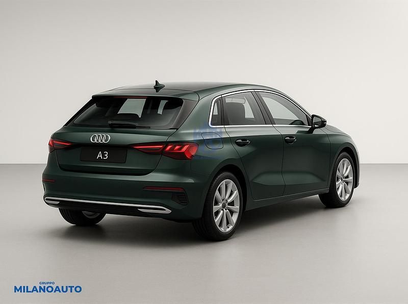Begagnad Audi A3 Sportback Advanced Plus 116 HK (85 kW) 2025 Grön Halvkombi