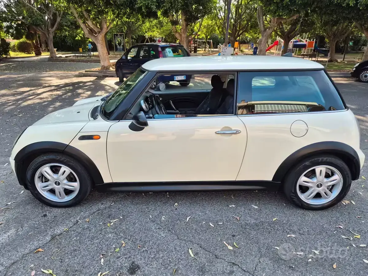 Usata Mini One D 75 CV (55 kW) 2005 Bianco Utilitaria