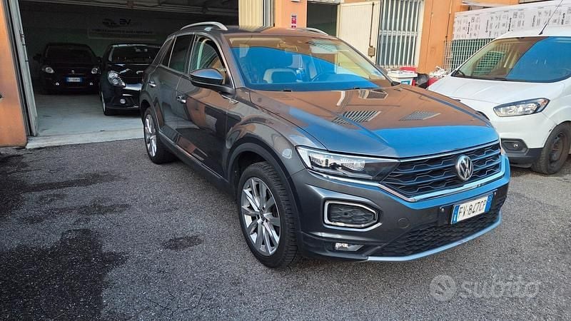 Usata VW T-Roc Advance 150 CV (110 kW) 2019 Grigio SUV