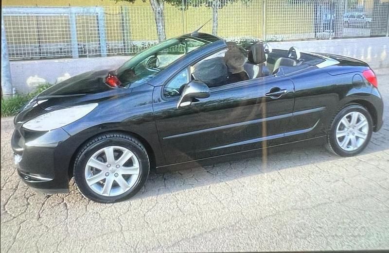 Usata Peugeot 207 120 CV (88 kW) 2007 Nero Cabrio