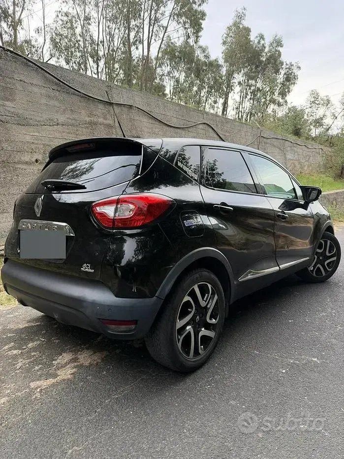 Usata Renault Captur 90 CV (66 kW) 2014 Nero SUV