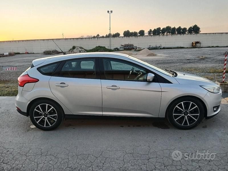 Usata Ford Focus 120 CV (88 kW) 2015 Berlina