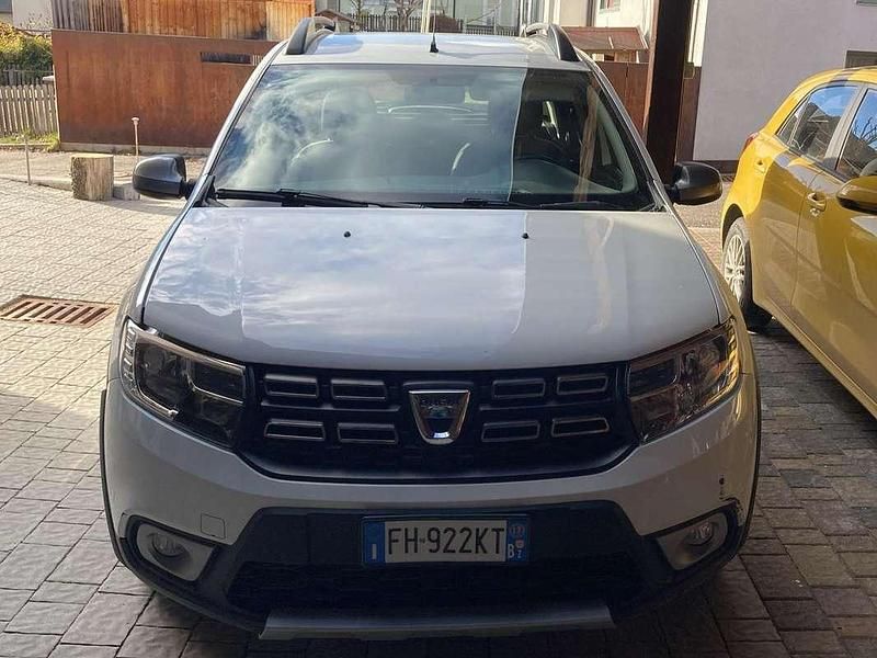 Usata Dacia Sandero Stepway 90 CV (66 kW) 2017 Bianco Berlina