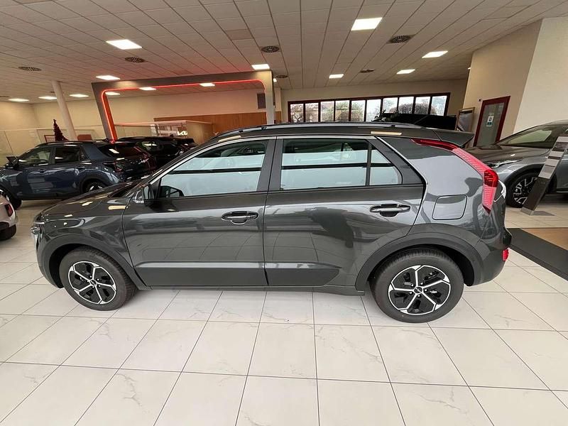 Nuova Kia Niro 92 CV (67 kW) 2026 Interstellar grey SUV