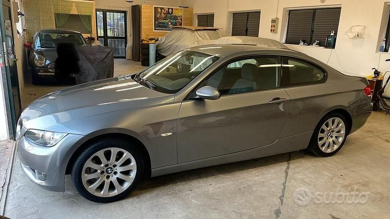 Usata BMW 320 170 CV (125 kW) 2008 Grigio Coupé